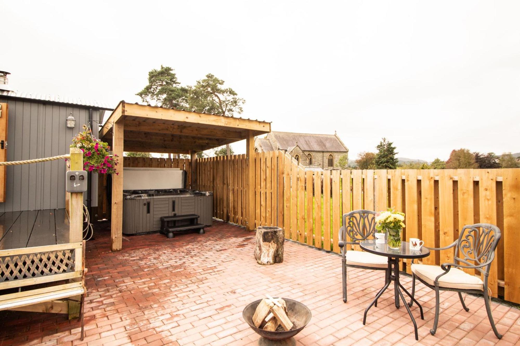 Rose Villa Rhayader Exterior photo