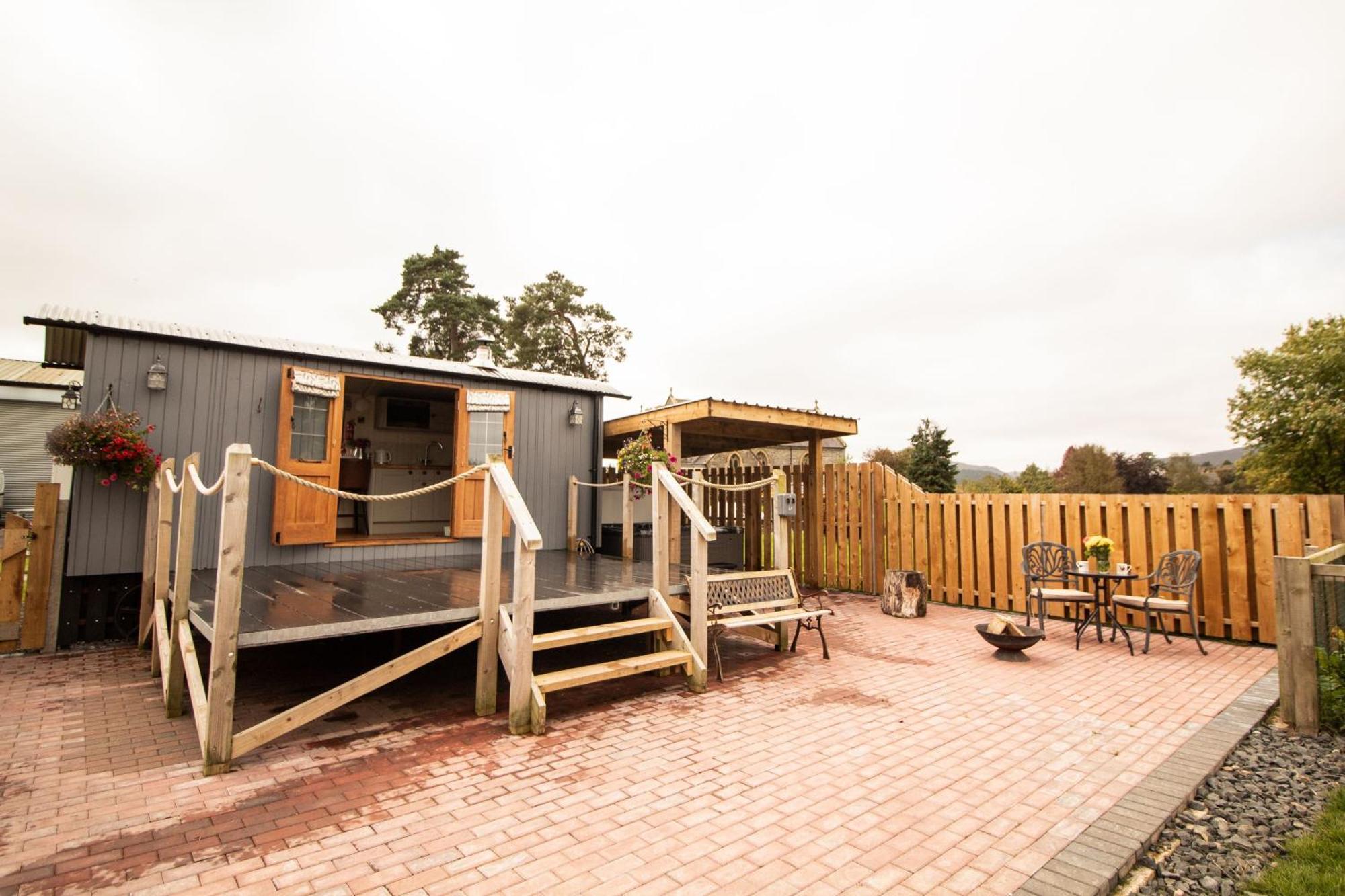 Rose Villa Rhayader Exterior photo